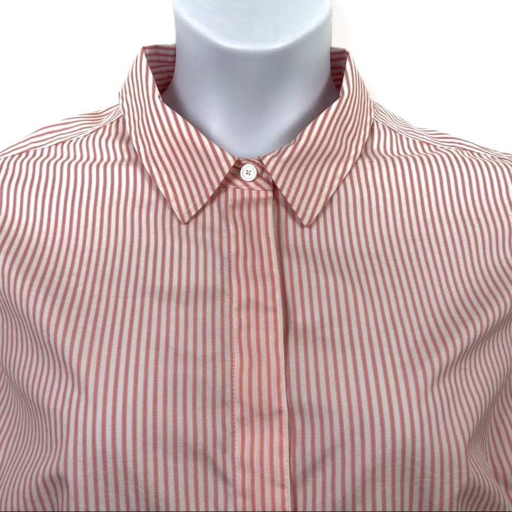 EUC Liz Claiborne 3/4 sleeve button down top - Picture 2 of 10